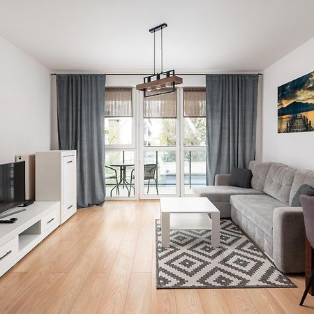 Aleja Krakowska Comfy Apartment Warsaw Exterior photo